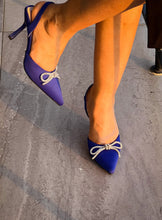 Load image into Gallery viewer, Crystal Bow Heels
